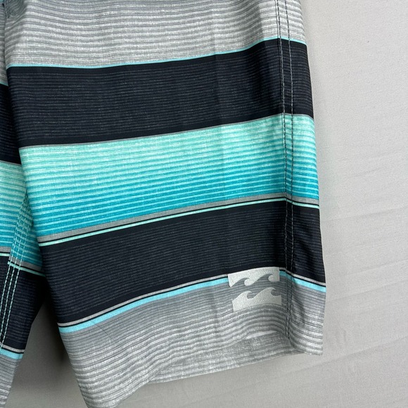 O’Neill Men’s 29 All Day OG Stripe Board Shorts Cinch Fly No Stretch - Picture 7 of 9